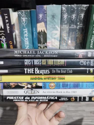 Lote de 7 DVDs Raros Michael Jackson, Guns n Roses, Queen e Beatles