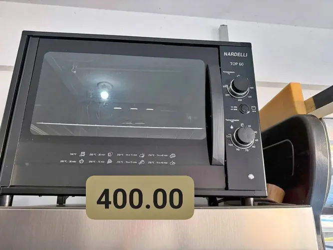 Vendo forno 3 mes de uso entrego em balneário camboriu e região 