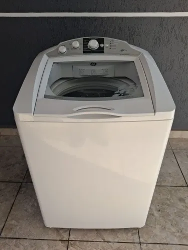 Vendo máquina de lavar-roupas GÉ 15kg semi-nova