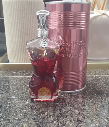 Vendo Perfume Classique EDP de Jean Paul Gaultier 