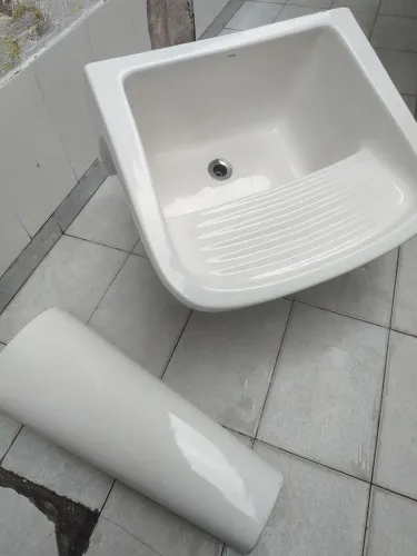 Tanque com coluna incepa