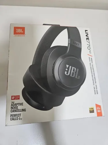 Fone de Ouvido Bluetooth JBL Live 770NC (Com cancelamento de ruído)