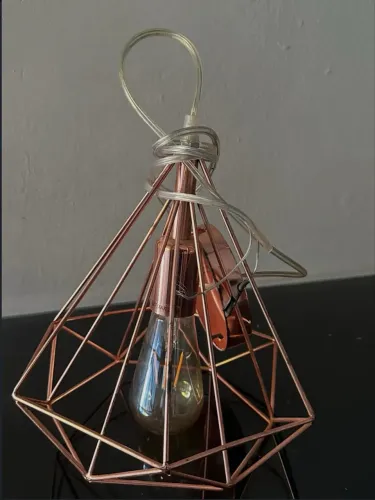 Luminária rosa