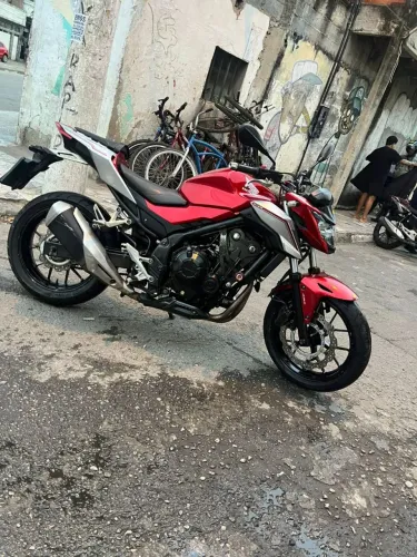 Moto com relaçao nova e pneus bom revisão feita recentemente sem nada para fazer