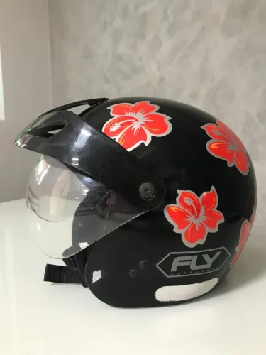 Capacete