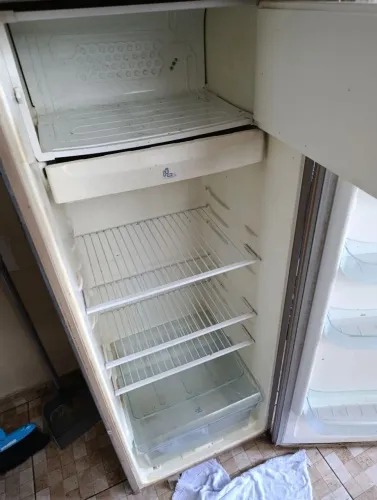 Geladeira Eletrolux 310, funcionando perfeitamente 