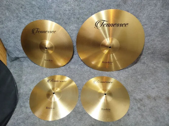 Kit Pratos Estudo Tennessee Rookie LATÃO - Em Excelente Estado.