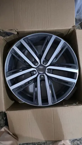 Roda TIGUAN allspace modelo Auckland ARO 19