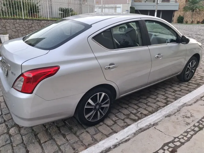 Nissan Versa SL 1.6 16V Flexstart 4P Mec. 2018