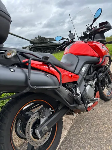 Vstrom 650 2011 pneu e relação novíssimo tudo revisado