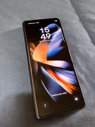 Samsung Galaxy Z Fold 4 5G com Defeito
