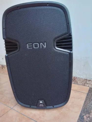 Caixa acústica JBL EON 515 XT