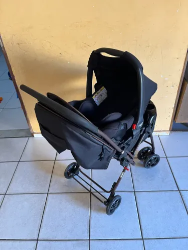Carrinho + Bebê Conforto Cosco
