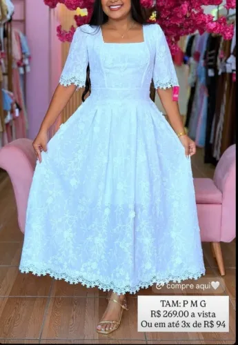 Vestido branco lindo para eventos especiais