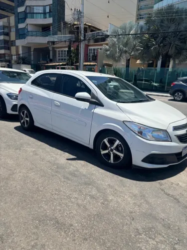 Chevrolet Onix Hatch LT 1.0 8V Flex Power Mec. 4P 2015