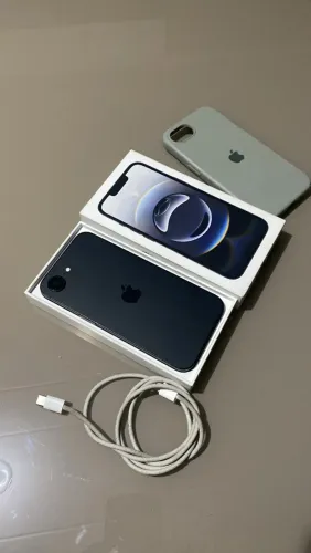 IPhone 16e 128 gb ( NOVÍSSIMO)