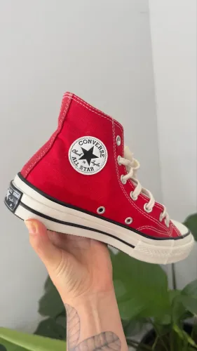 All Star vermelho cano alto plataforma