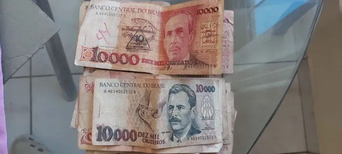 Lote com 18 cédulas antigas - Cruzados, Cruzados Novos e Cruzeiros - para colecionadores<br>