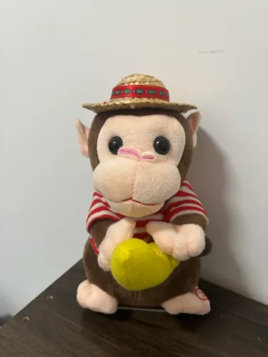 Macaco pelúcia rígida 