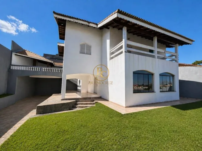 Sobrado com 4 quartos para alugar, 590 m² por R$ 8.221 - Terra Preta - Mairiporã/SP