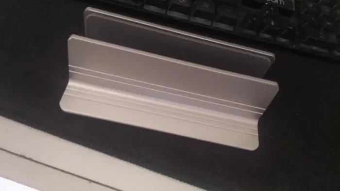 Notebook - Suporte em alumínio 0 usado em ótimo estado de conservação