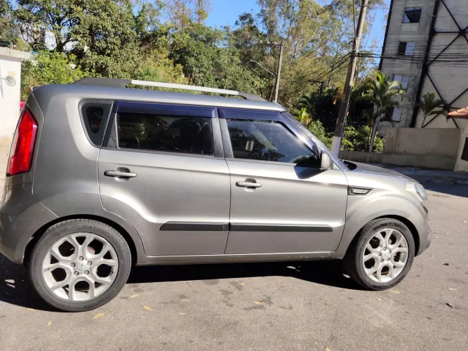 Kia Motors Soul 1.6/ 1.6 16V Flex Aut. 2012