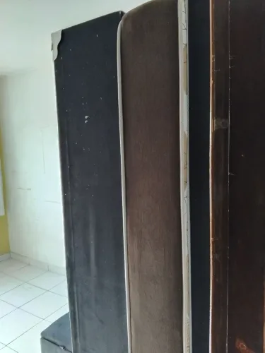 VENDE-SE CAMA CASAL BOX BAU E 1 COLCHAO CASAL SEMI NOVOS