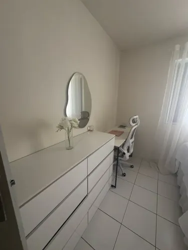 Cômoda branca grande 8 gavetas