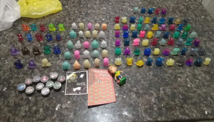 Lote de gelocos e gelocosmicos mais brindes da coca cola