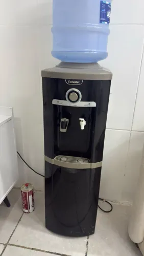 Gelagua esmaltes coluna preto 220v