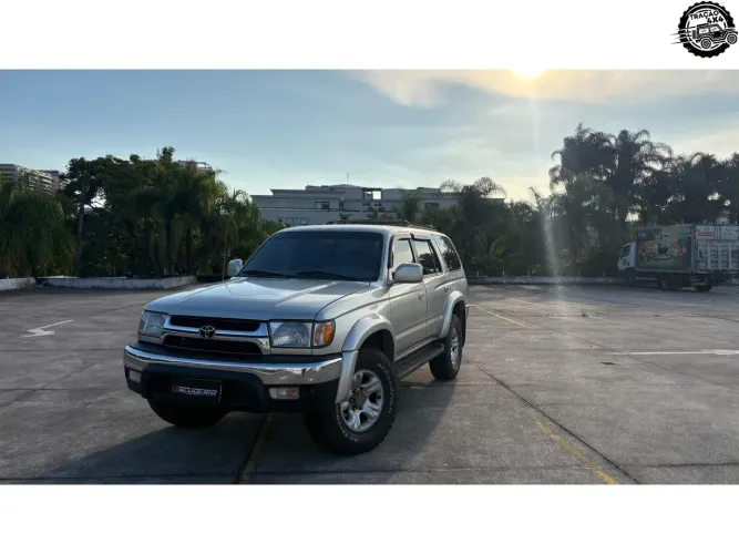 Toyota Hilux SW4 SRV D4-d 4X4 3.0 TDI Dies. MEC 2001
