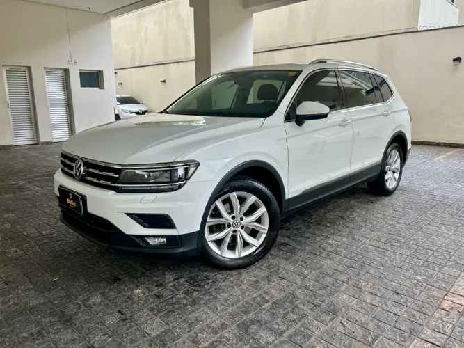 Volkswagen Tiguan Allspac Comf 250 TSI 1.4 Flex 2018