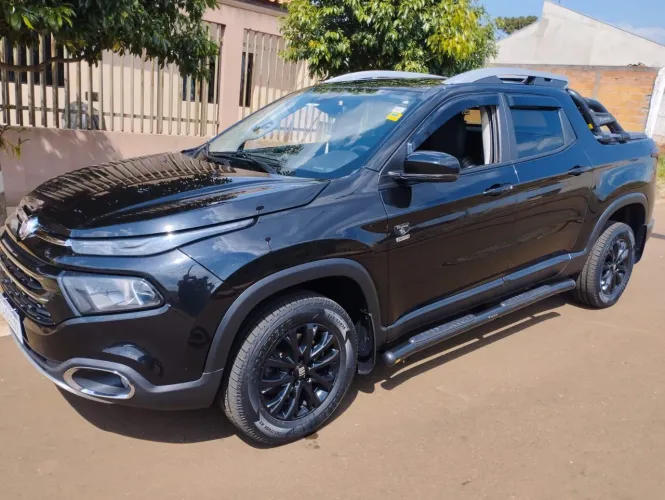 Fiat Toro Freedom 2.0 16V 4X2 TB Diesel Mec. 2017