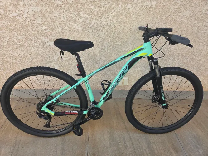 Bicicleta Oggi Big Wheel 7.0 Aro 29 (2021) - Tamanho 15.5 (S) - Pouco Uso!