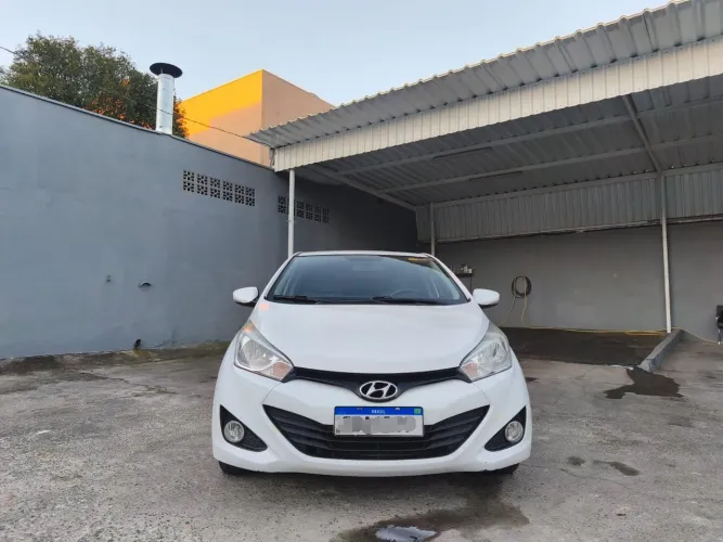 Hyundai HB20S Premium 1.6 Flex 16V Aut. 4P 2014