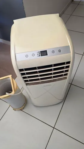 Ar Condicionado Portátil Olimpia Splendid 10.000 BTUs Frio 220V + Controle LCD