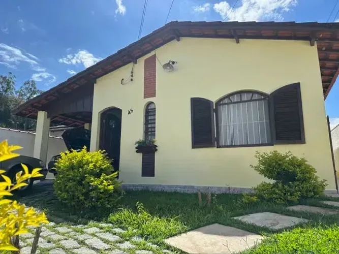 Casa com 4 quartos à venda, 119 m² por R$ 900.000 - Bairro Ajuda - Guararema/SP