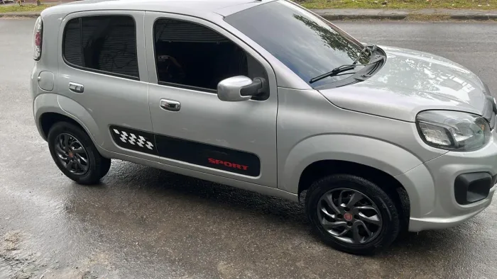 Fiat Uno Attractive 1.0 EVO Fire Flex 8V 5P 2020