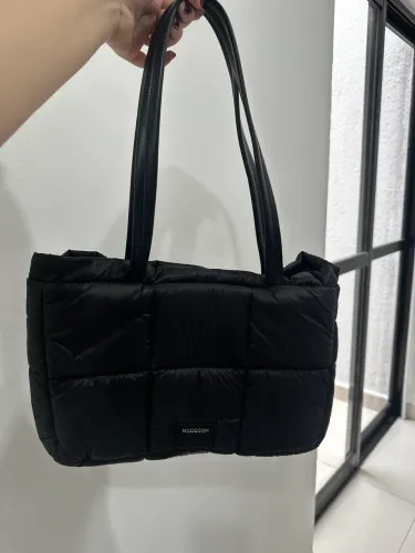 Bolsa estilo puffer