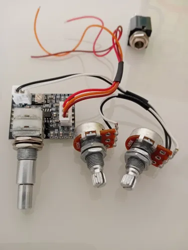 Circuito ativo para Contrabaixo Sonorus