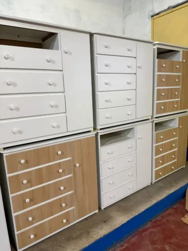 Cômoda sapateira 4 gavetas