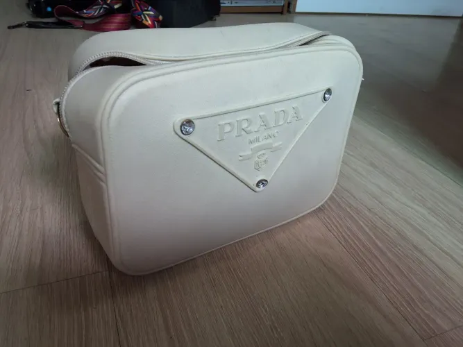 Bolsa da prada bege