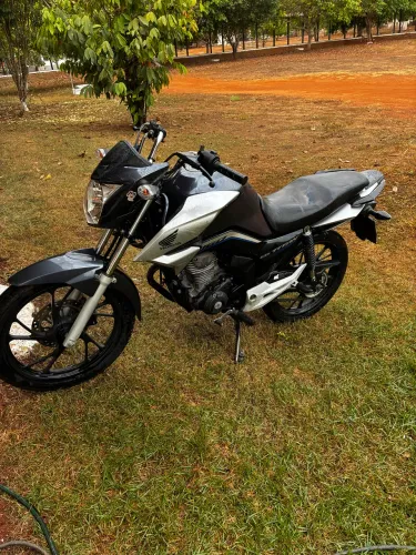 Titan 160
