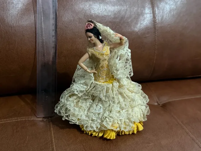Boneca Cigana antiga Ciclana.