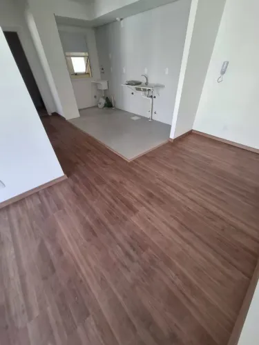 Aluga-se apartamento 2 quartos