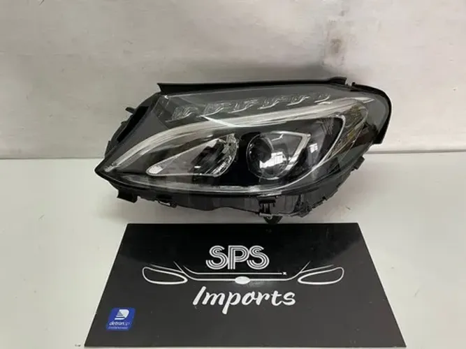Farol Esquerdo Mercedesc180-c250-c200-c300 2015 A 2018 Origi Esquerdo
