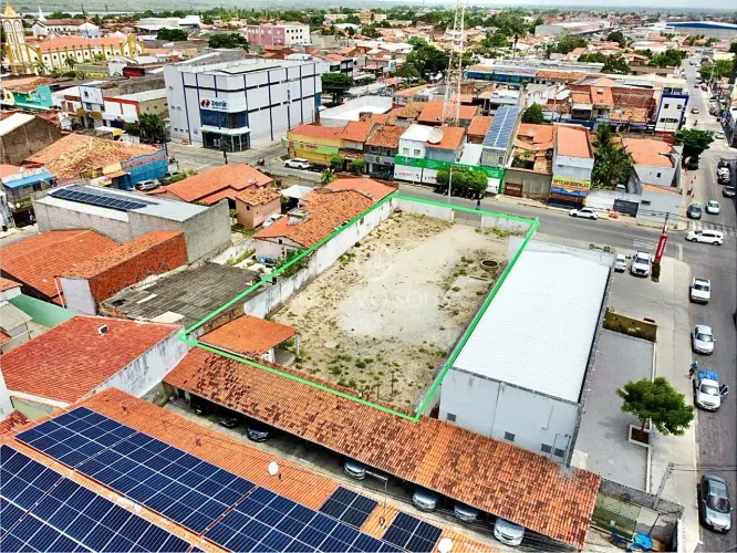 Terreno em Pacajus à venda, 902 m² por R$ 4.000.000 - Centro - Pacajús/CE