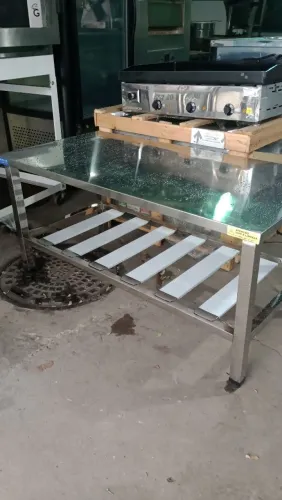Bancadas em aço inox (fabricação sobre medidas)