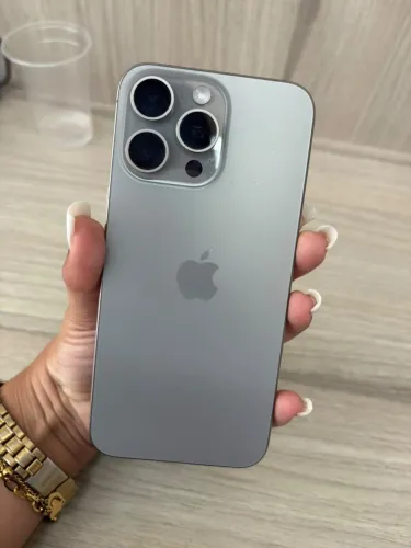 VENDO IPHONE 15 PRO MAX
