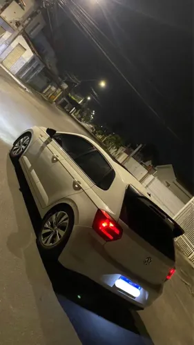 Aerofólio esportivo black Piano para VW POLO TSI/GTS/MSI/MPI